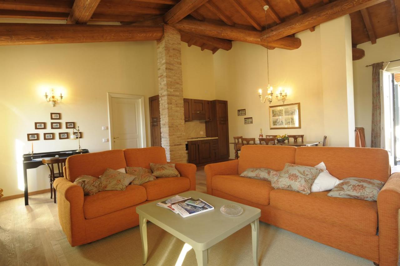 Relais Corte Paradiso Peschiera del Garda Luaran gambar