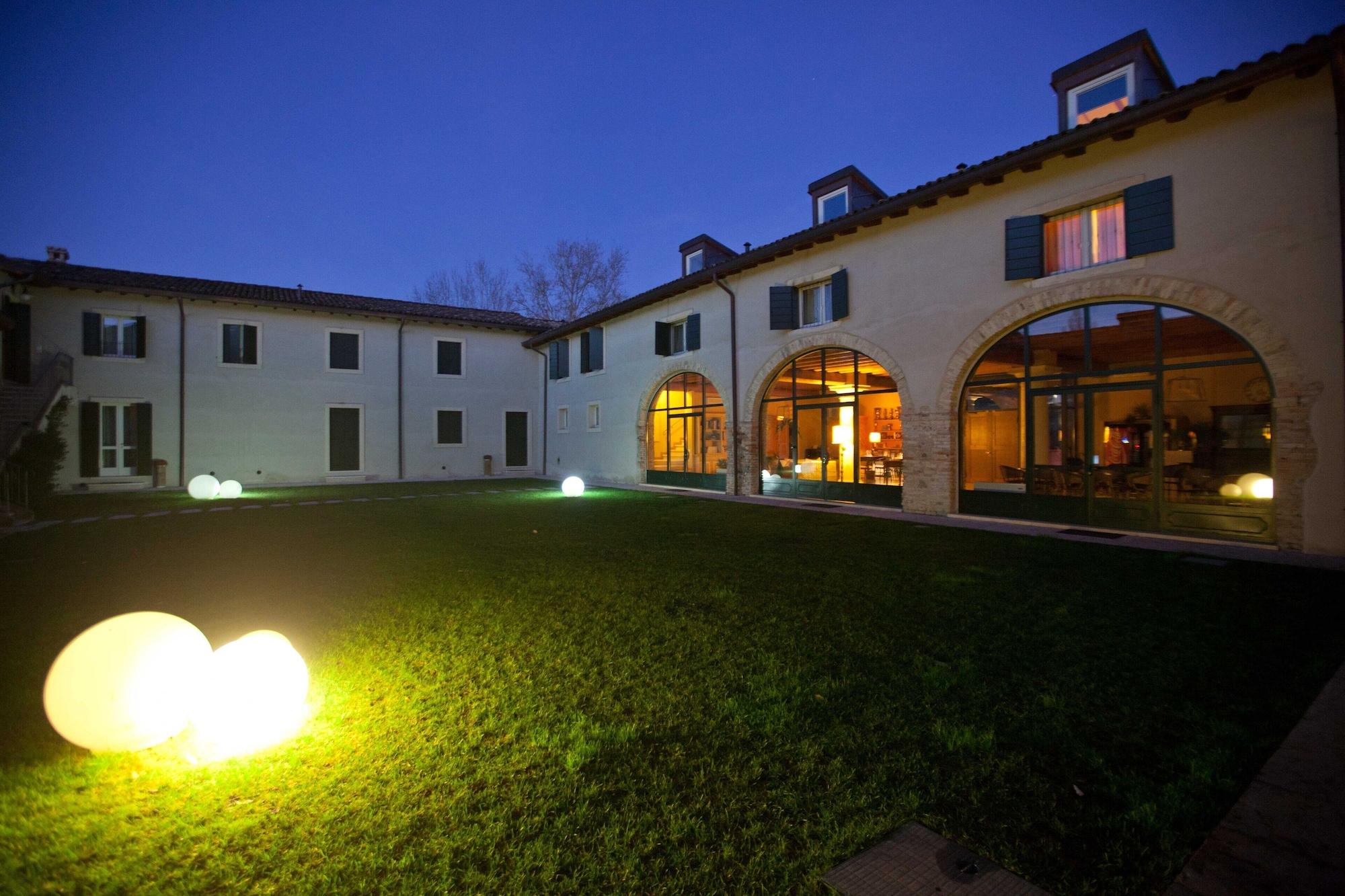 Relais Corte Paradiso Peschiera del Garda Luaran gambar