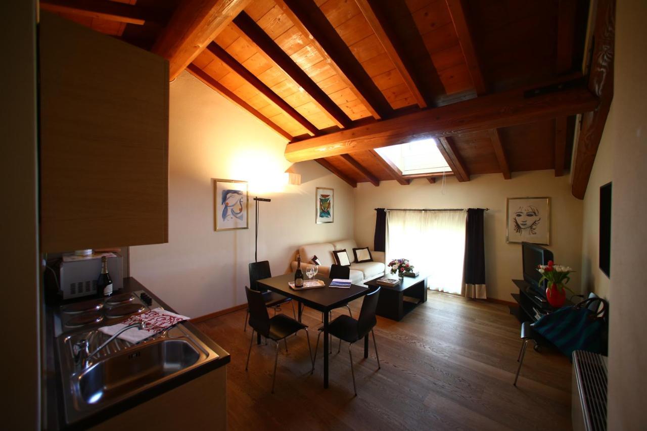 Relais Corte Paradiso Peschiera del Garda Luaran gambar