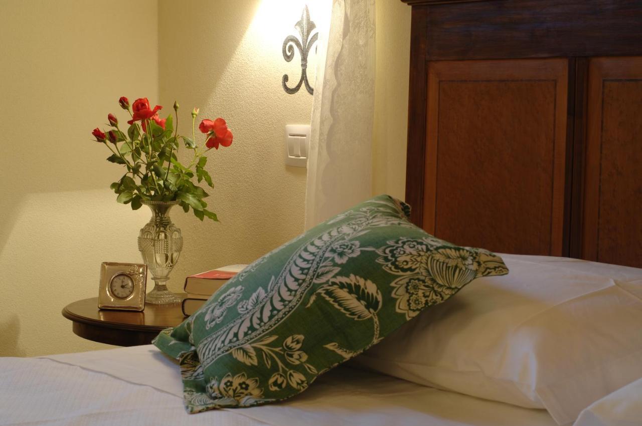 Relais Corte Paradiso Peschiera del Garda Luaran gambar